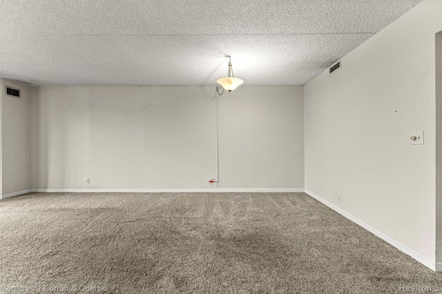 21800 Morley Avenue 618, Dearborn, MI 48124