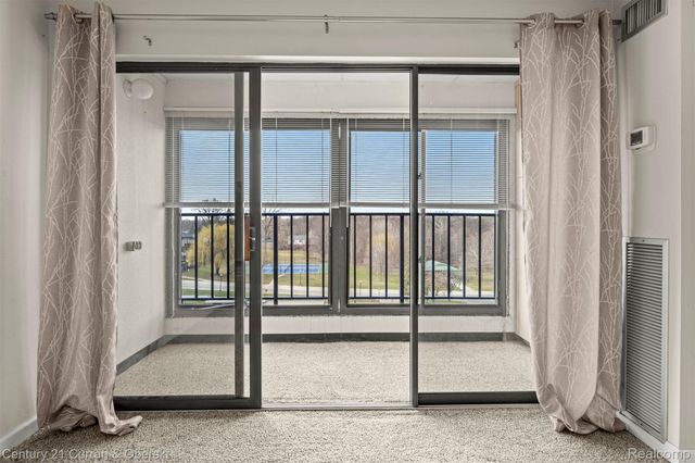 21800 Morley Avenue 618, Dearborn, MI 48124