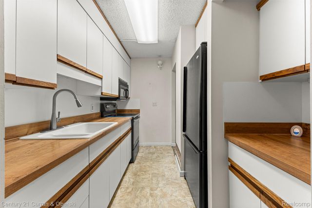 21800 Morley Avenue 618, Dearborn, MI 48124