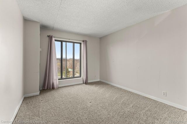 21800 Morley Avenue 618, Dearborn, MI 48124