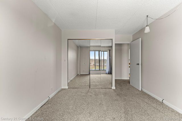 21800 Morley Avenue 618, Dearborn, MI 48124