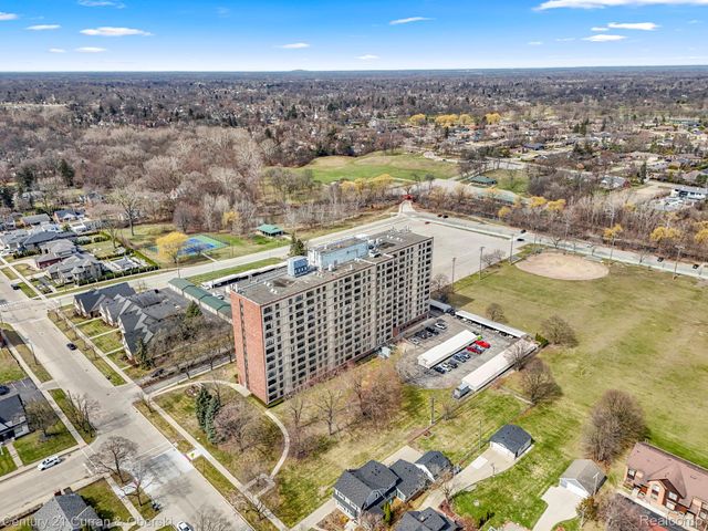 21800 Morley Avenue 618, Dearborn, MI 48124