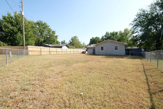 1814 E Frontenac, Park City, KS 67219