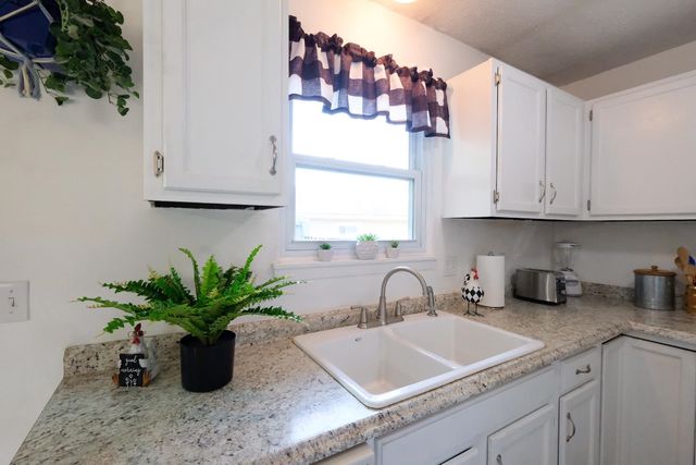 1814 E Frontenac, Park City, KS 67219
