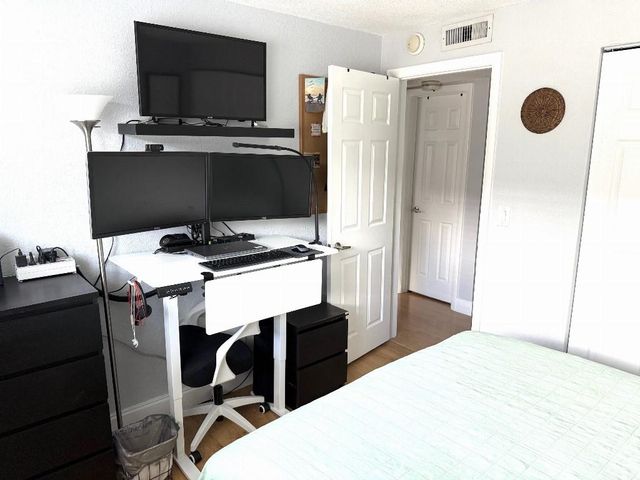 2715 NE 49th St 205, Fort Lauderdale, FL 33308