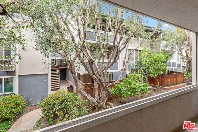 6375 Green Valley Circle 206, Culver City, CA 90230