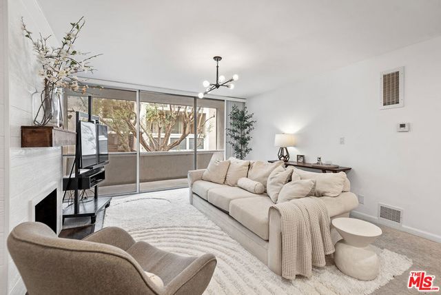 6375 Green Valley Circle 206, Culver City, CA 90230