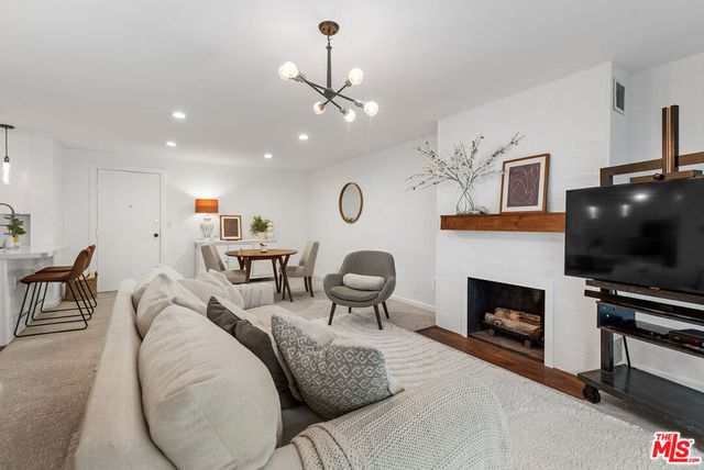 6375 Green Valley Circle 206, Culver City, CA 90230