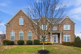 2601 Syracuse Ct, Franklin Park, PA 15143