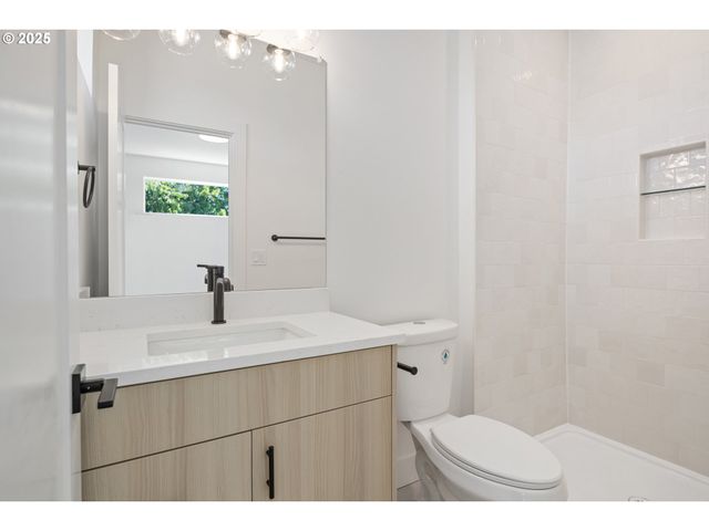 4013 Se 65TH Ave, Portland, OR 97206