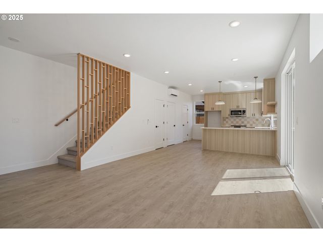 4013 Se 65TH Ave, Portland, OR 97206