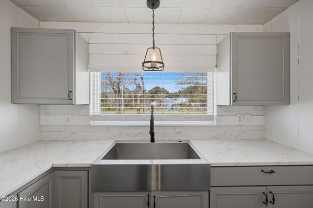 1748 Soundneck Road, Elizabeth City, NC 27909