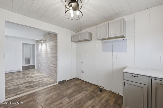 1748 Soundneck Road, Elizabeth City, NC 27909