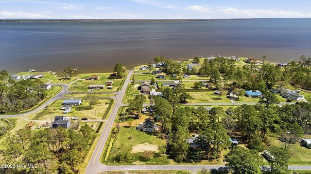 1748 Soundneck Road, Elizabeth City, NC 27909