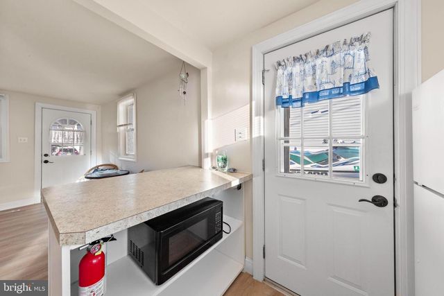 20 W 87TH ST, Long Beach Township, NJ 08008