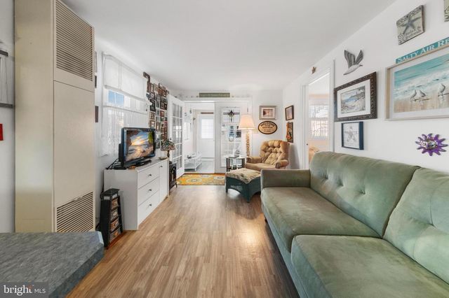 20 W 87TH ST, Long Beach Township, NJ 08008