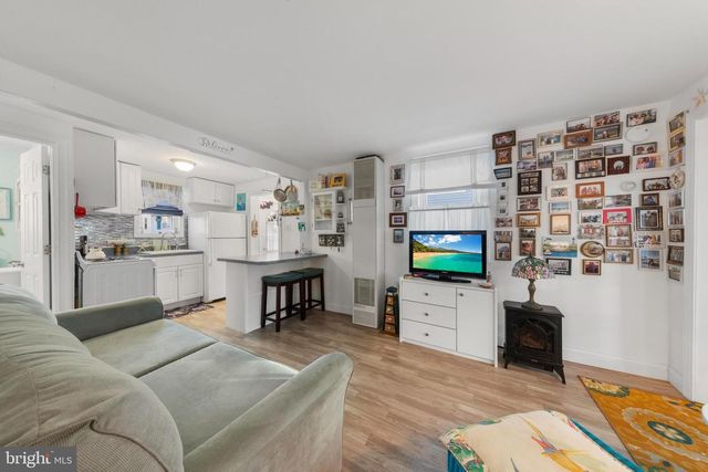 20 W 87TH ST, Long Beach Township, NJ 08008