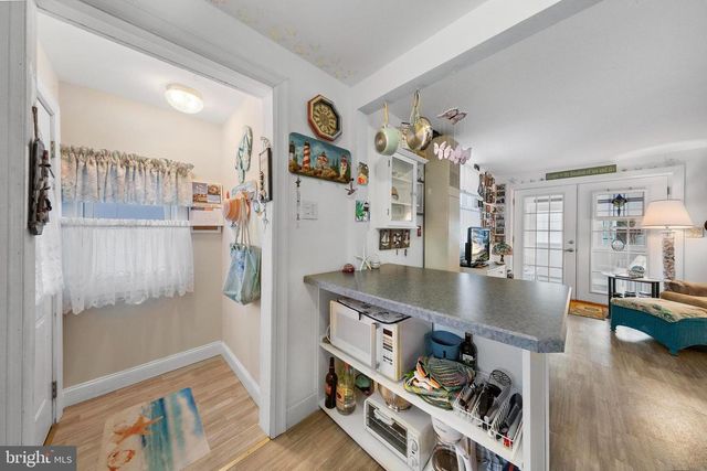 20 W 87TH ST, Long Beach Township, NJ 08008