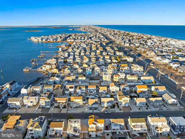 20 W 87TH ST, Long Beach Township, NJ 08008