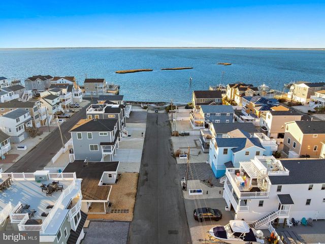 20 W 87TH ST, Long Beach Township, NJ 08008