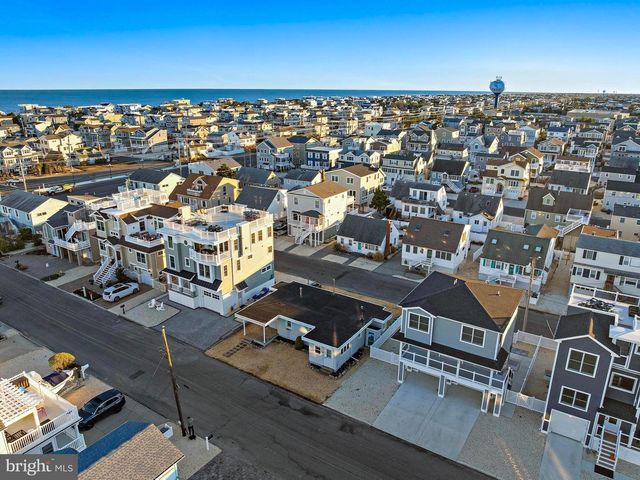 20 W 87TH ST, Long Beach Township, NJ 08008