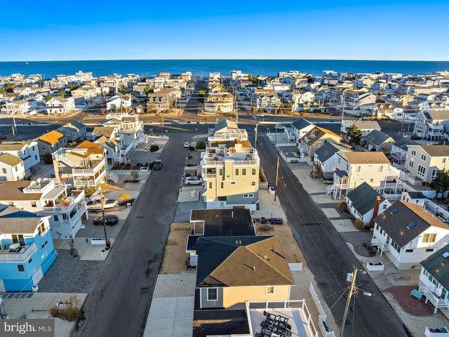 20 W 87TH ST, Long Beach Township, NJ 08008