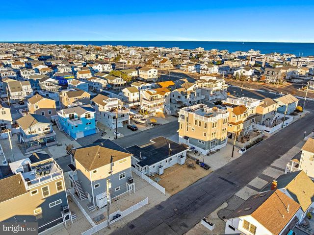 20 W 87TH ST, Long Beach Township, NJ 08008