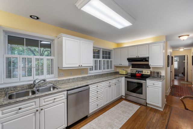 1067 Loyalist Lane, Mount Pleasant, SC 29464