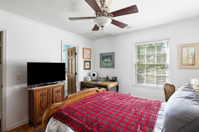 1067 Loyalist Lane, Mount Pleasant, SC 29464
