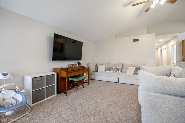 477 Franklin Avenue, Barberton, OH 44203