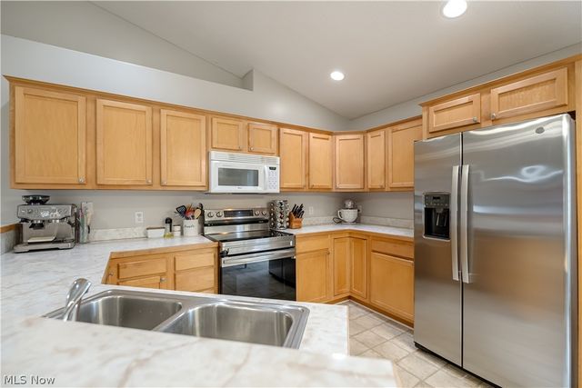 477 Franklin Avenue, Barberton, OH 44203