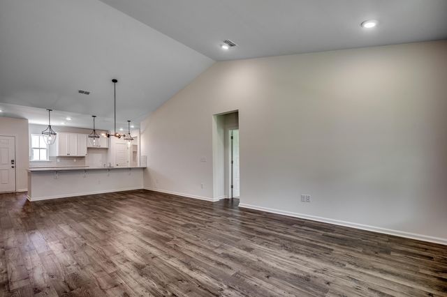 124 Buckingham Dr, Conway, SC 29526