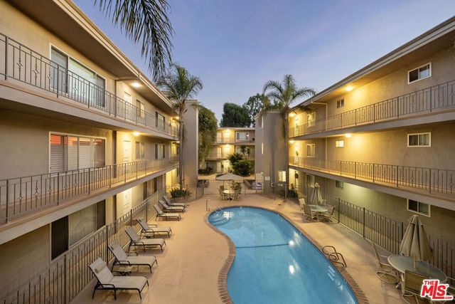 2002 4th Street 211, Santa Monica, CA 90405