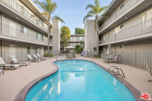 2002 4th Street 211, Santa Monica, CA 90405