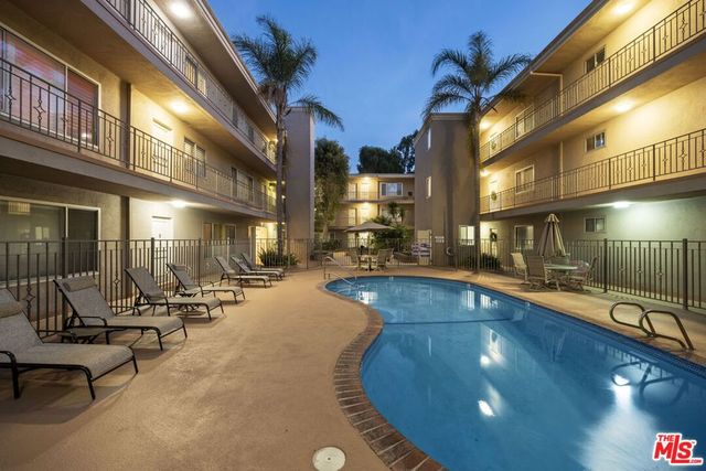 2002 4th Street 211, Santa Monica, CA 90405