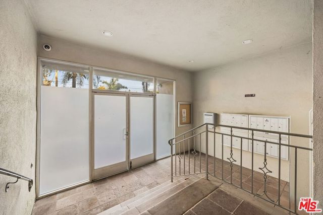 2002 4th Street 211, Santa Monica, CA 90405