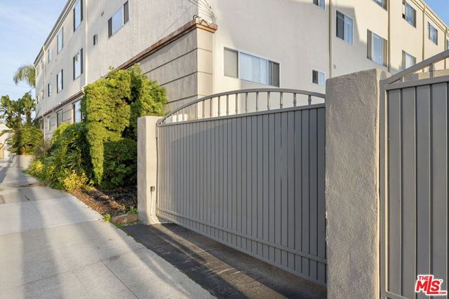 2002 4th Street 211, Santa Monica, CA 90405