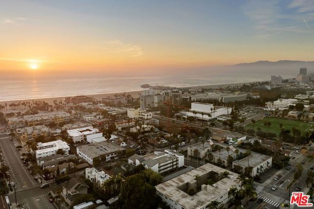 2002 4th Street 211, Santa Monica, CA 90405