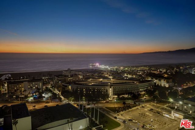 2002 4th Street 211, Santa Monica, CA 90405