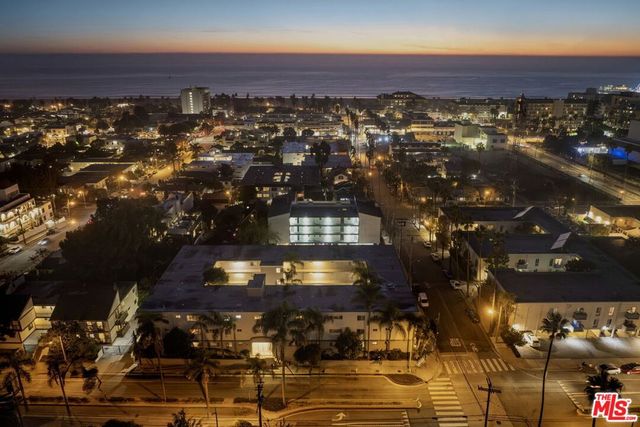 2002 4th Street 211, Santa Monica, CA 90405