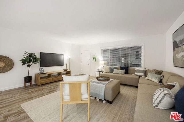 2002 4th Street 211, Santa Monica, CA 90405