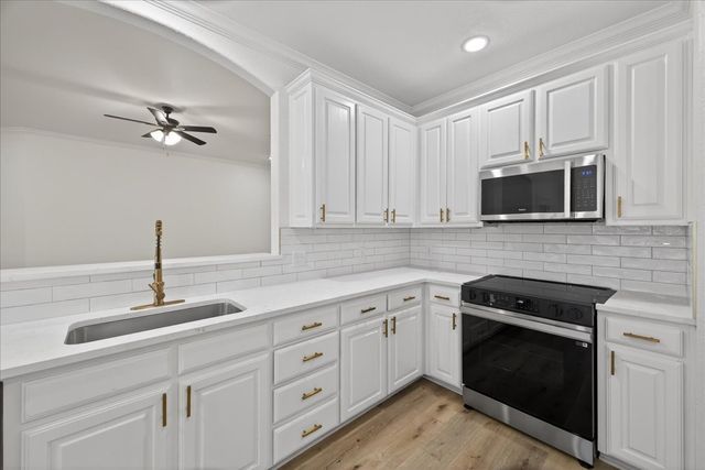 313 Nutmeg, Burleson, TX 76028