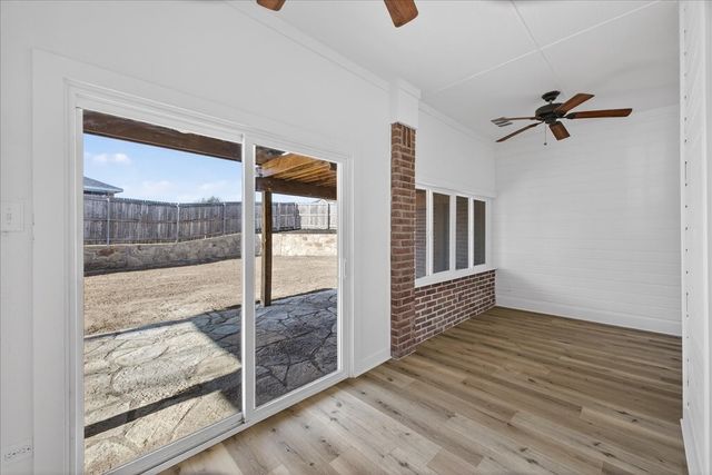 313 Nutmeg, Burleson, TX 76028