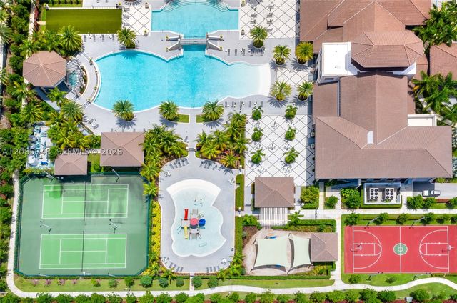 10461 NW 82nd St 10, Doral, FL 33178