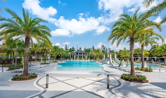 10461 NW 82nd St 10, Doral, FL 33178