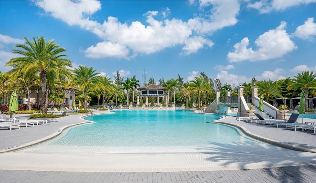 10461 NW 82nd St 10, Doral, FL 33178