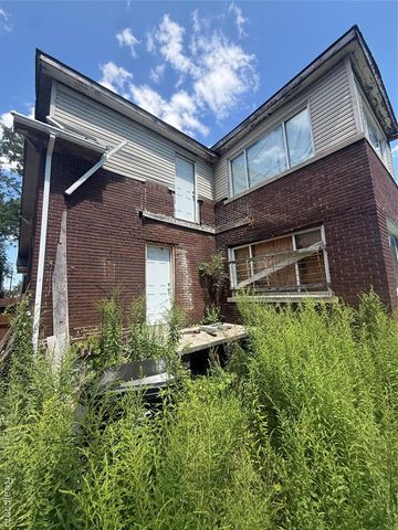 10974 Wilshire Drive, Detroit, MI 48213