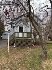 69 Youngs Avenue, Gates, NY 14606