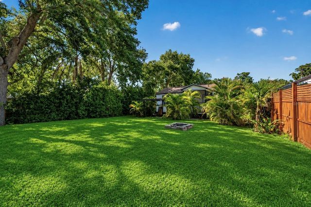 2122 6TH AVENUE N, St Petersburg, FL 33713
