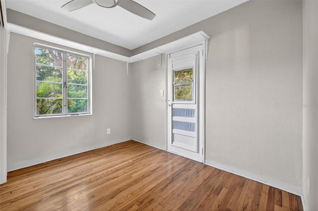 2122 6TH AVENUE N, St Petersburg, FL 33713